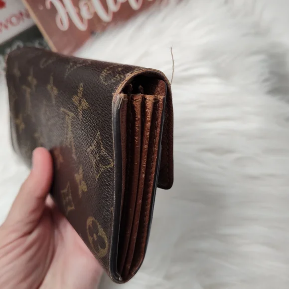 🤎 Vintage UC Louis Vuitton Authentic Leather Credit Card Wallet w/Coin Purse - Picture 8 of 16